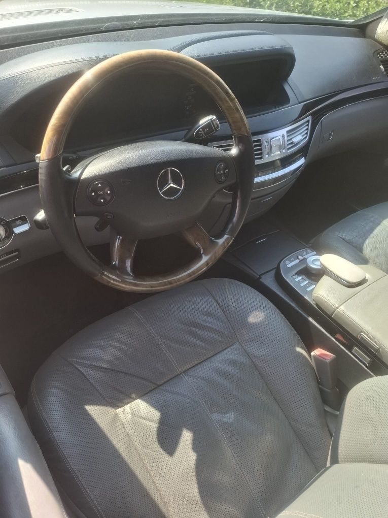 Sprzedam Mercedesa s-350 w221