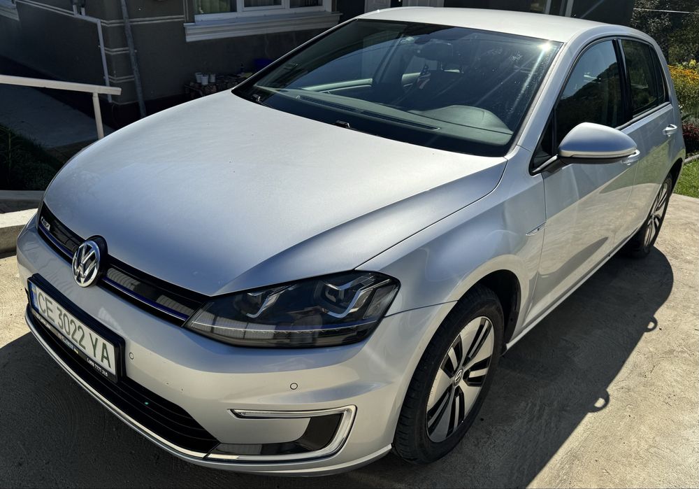 Продам авто: Volkswagen Е-golf 2015