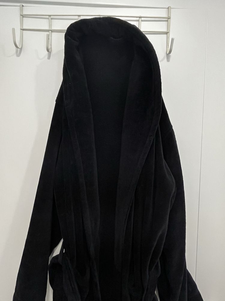Roupão preto (L/XL)