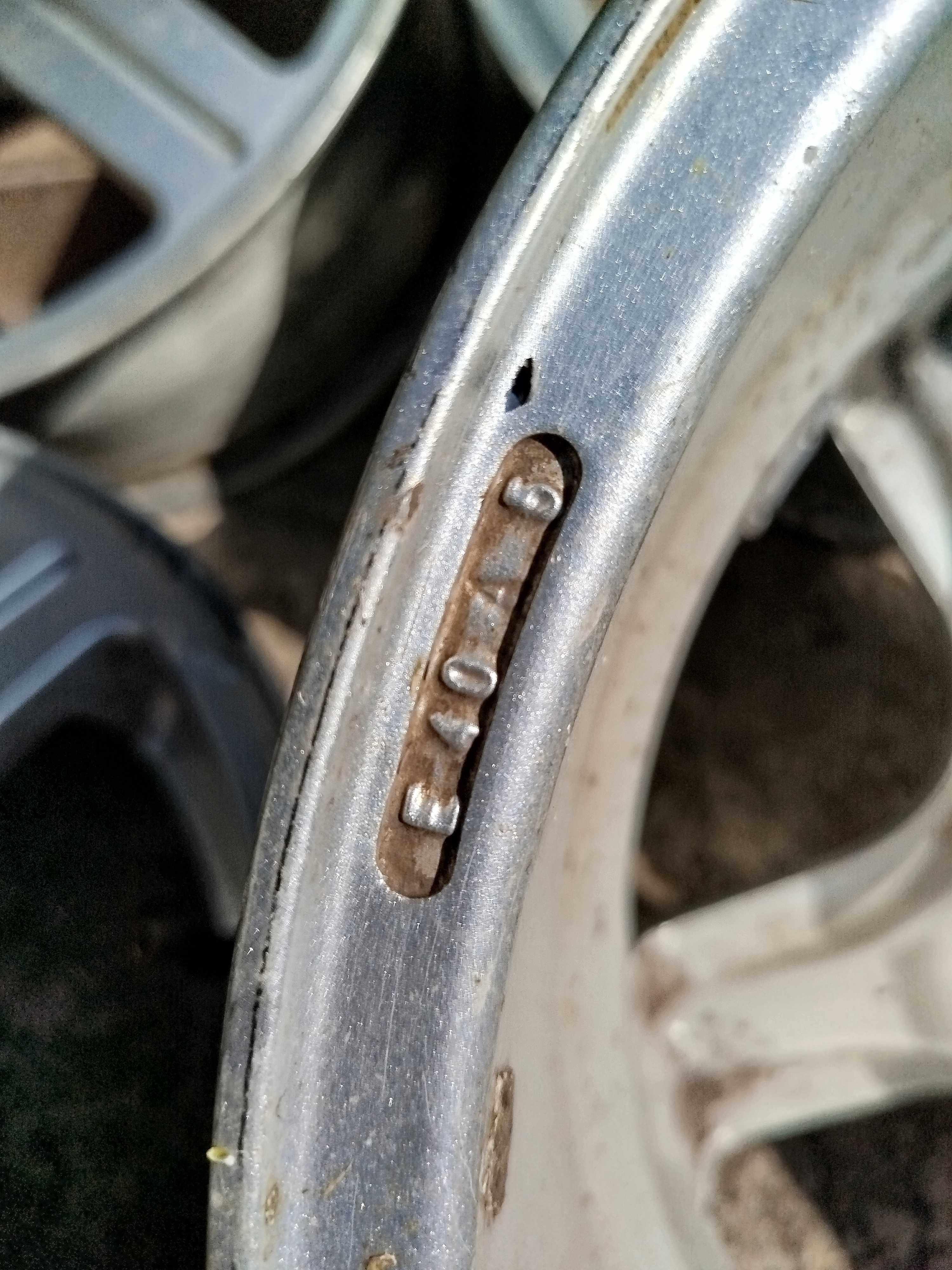 Диски Stilauto SR300 R15 J6.5 5x114.3 ET 40 Dia 67.0