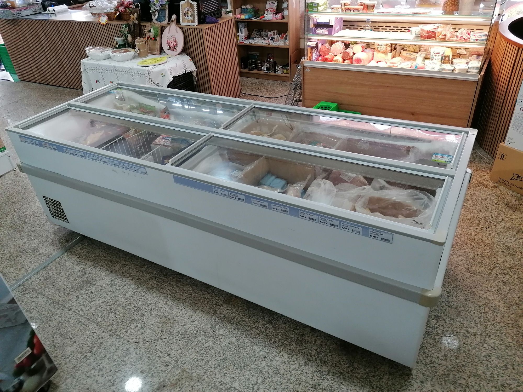Arca Arcaboa Modelo 1100CHV/V
