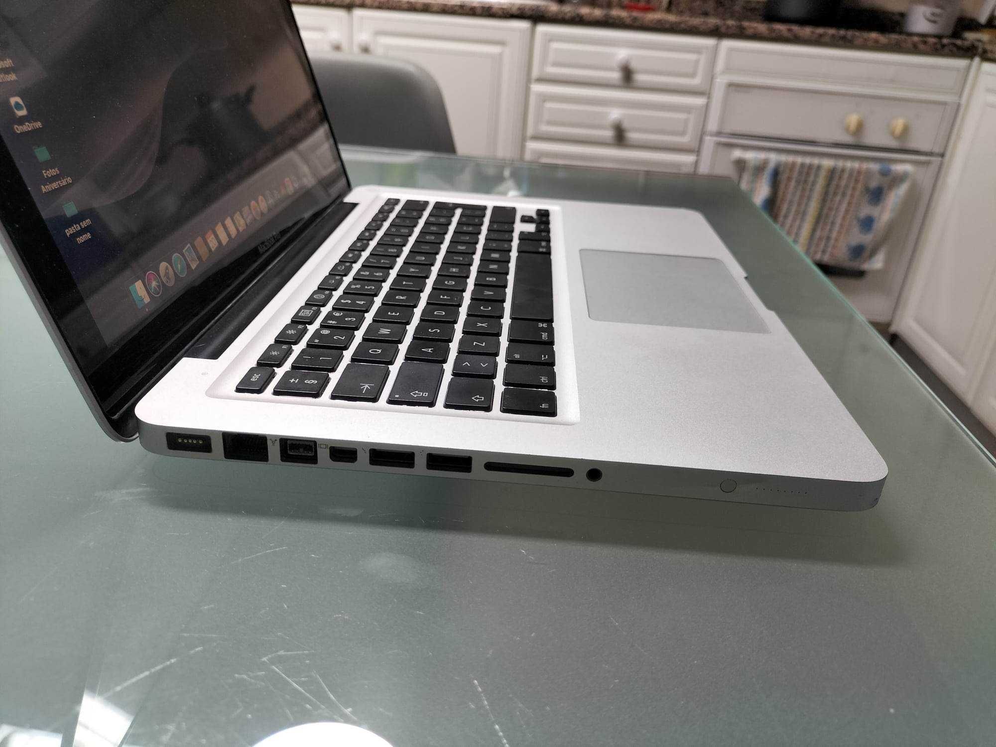 MacBook Pro 13' (2009)