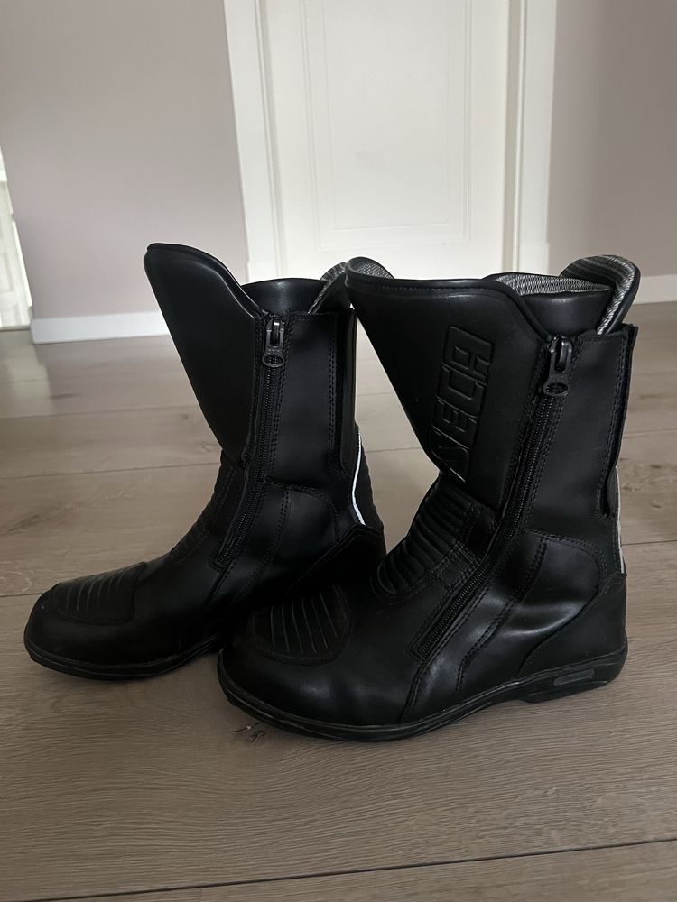 Buty motocyklowe rozm 43 czarne seca