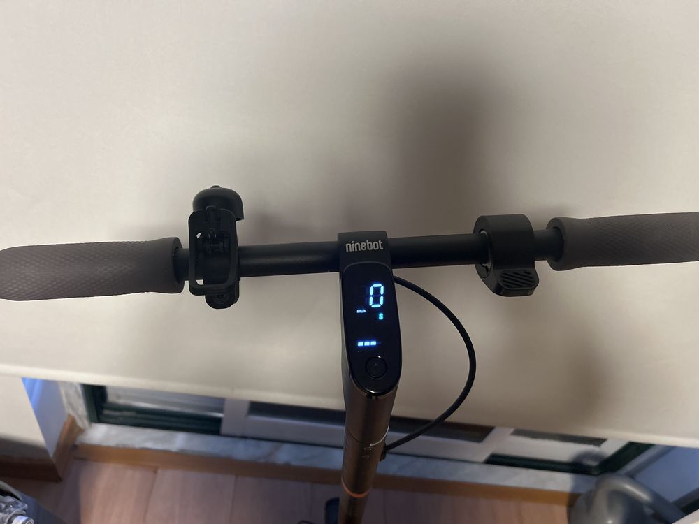 Trotinete Segway ninebot F25E II - Como nova