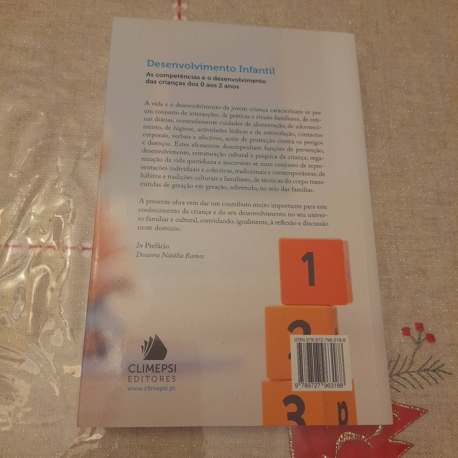 Livro "Desenvolvimento Infantil"