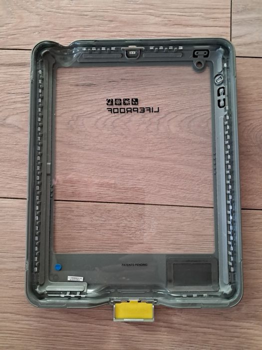 Sprzedam wodoodporne etui do iPada.