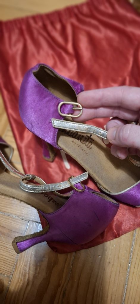 Sapatos de dança