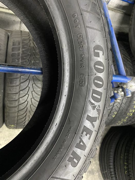 Всесезонні шини 215/55 R17 (94V) GOOD YEAR