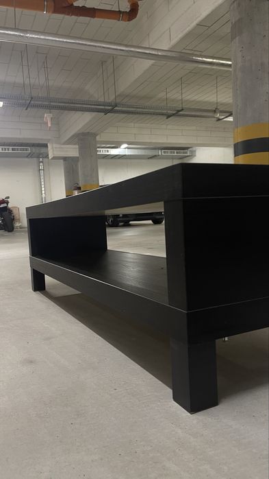 Polka w bardzo dobrym stanie , kolor czarny