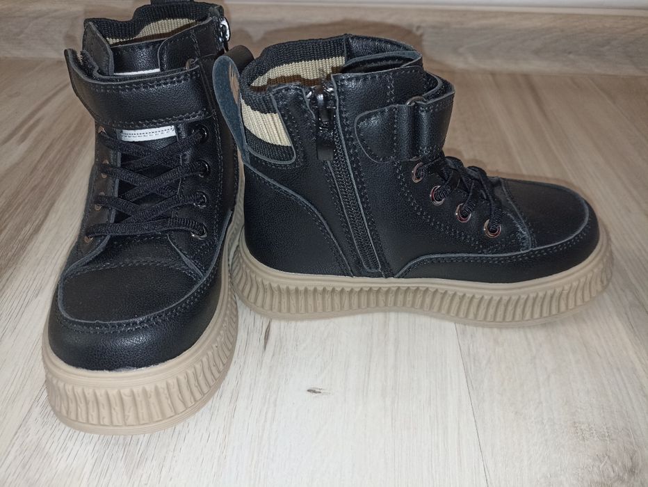 Sprzedam buty dla dziecka