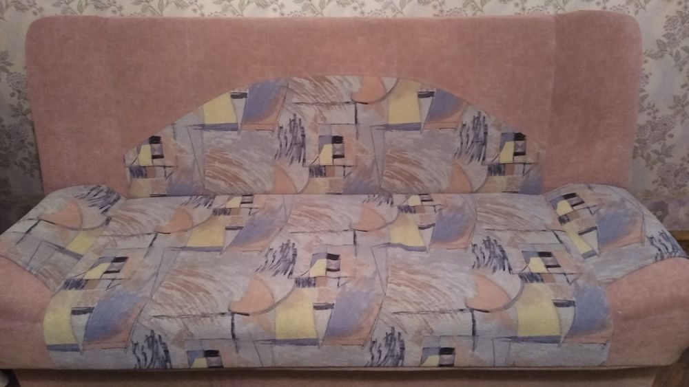 Диван раскладной, состояние  нового,  антикоготь, корпус-сосна