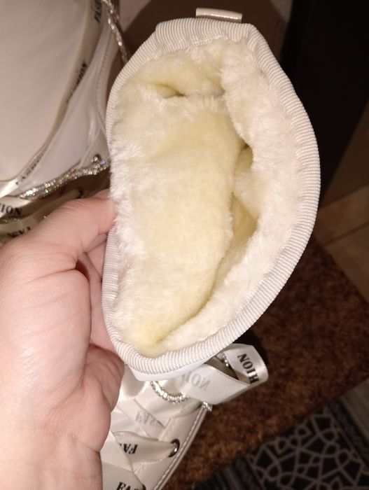 Сноубутси ,дутики .чоботи