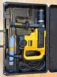 Młotowiertarka SDS MAX D25501K DeWalt - zestaw