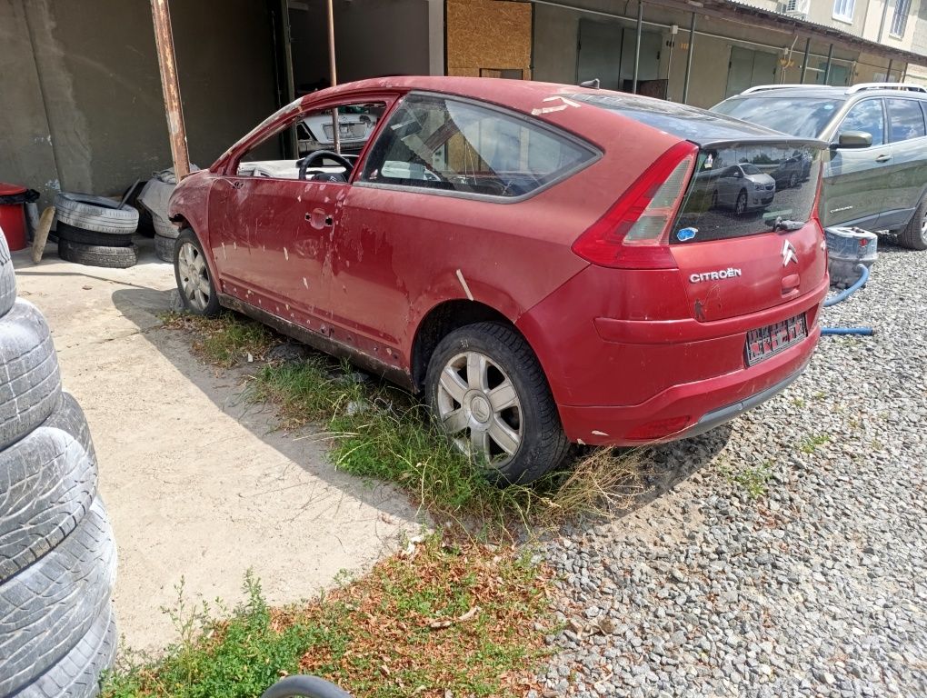 Продам Citroen C4 на відновлення або на запчастини