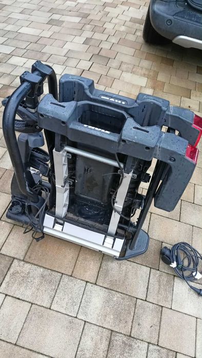Bagażnik Thule EasyFold XT 933 na hak uchylny składany