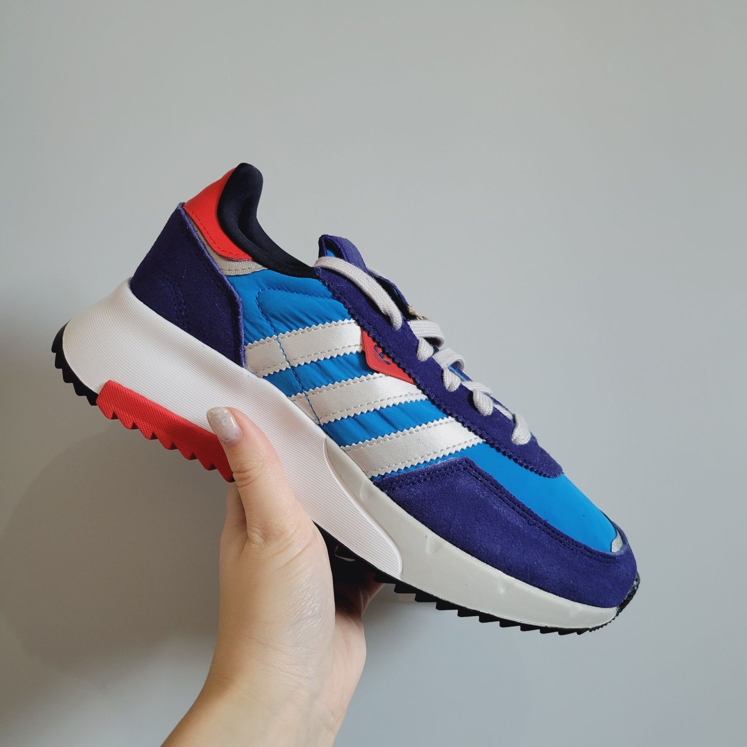 Кросівки Adidas Retropy F2 нові 40 розмір