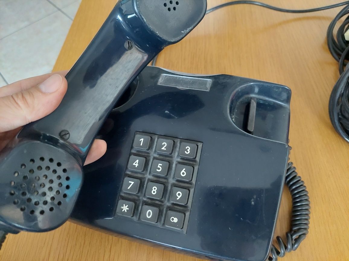 Telefon stacjonarny biurkowy FeTAp 0111 retro vintage