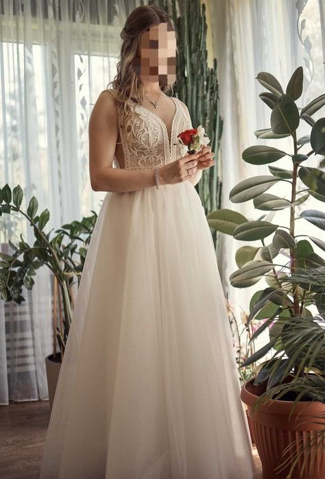 Piękna suknia ślubna