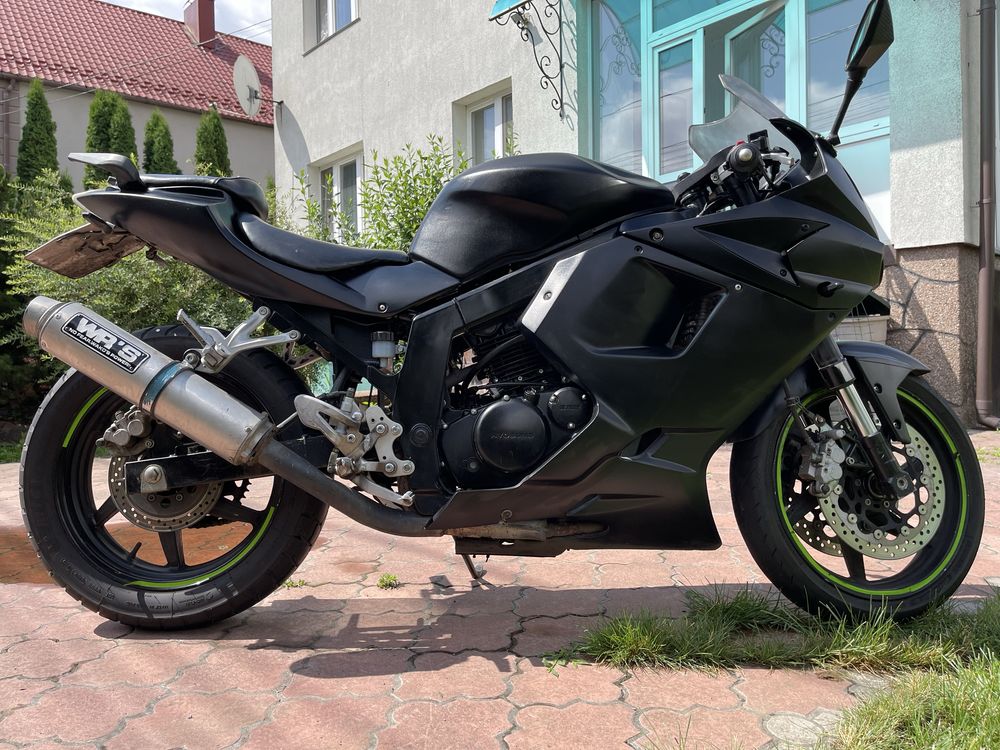 Hyosung GT250R 2012