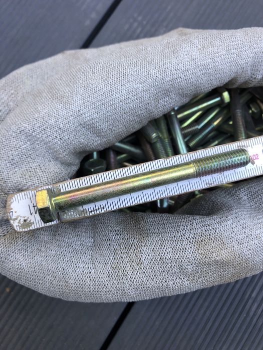 Śtuby m8 zlote galwanizowane ESKA 8.8