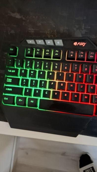 Klawiatura dla gracza Fury Skyrider świecącą duża