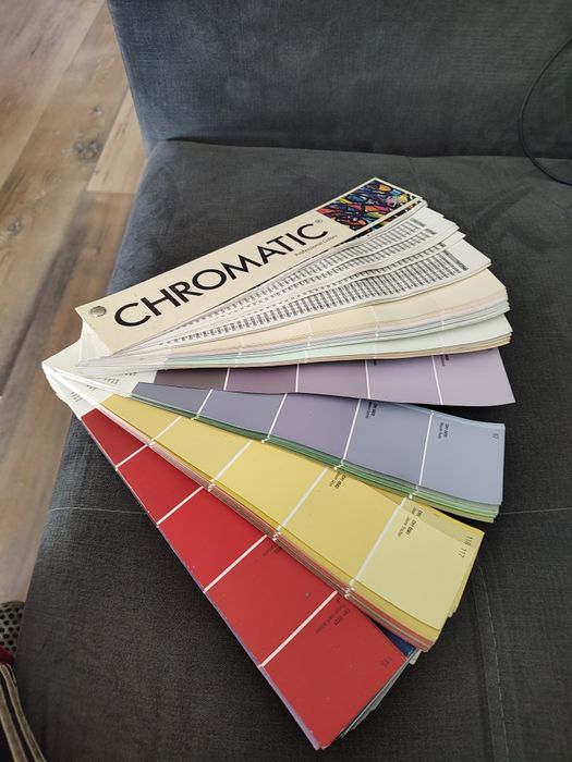 Chromatic professional colors