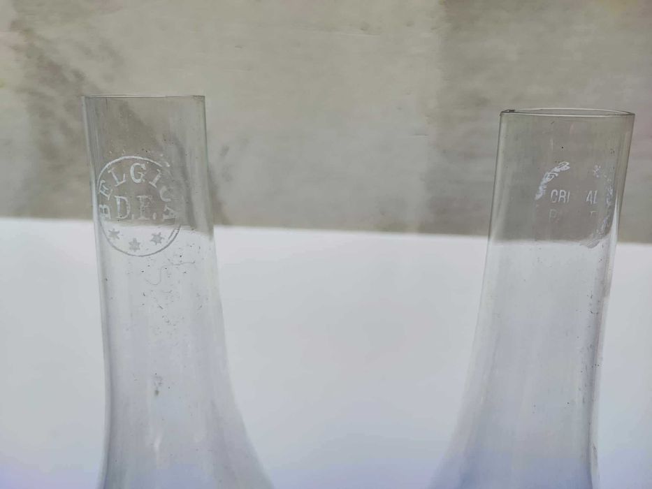 Stary klosz,kominek,śr.44 mm.wys.24,5 cm.sygnowany CRISTAL PATENT