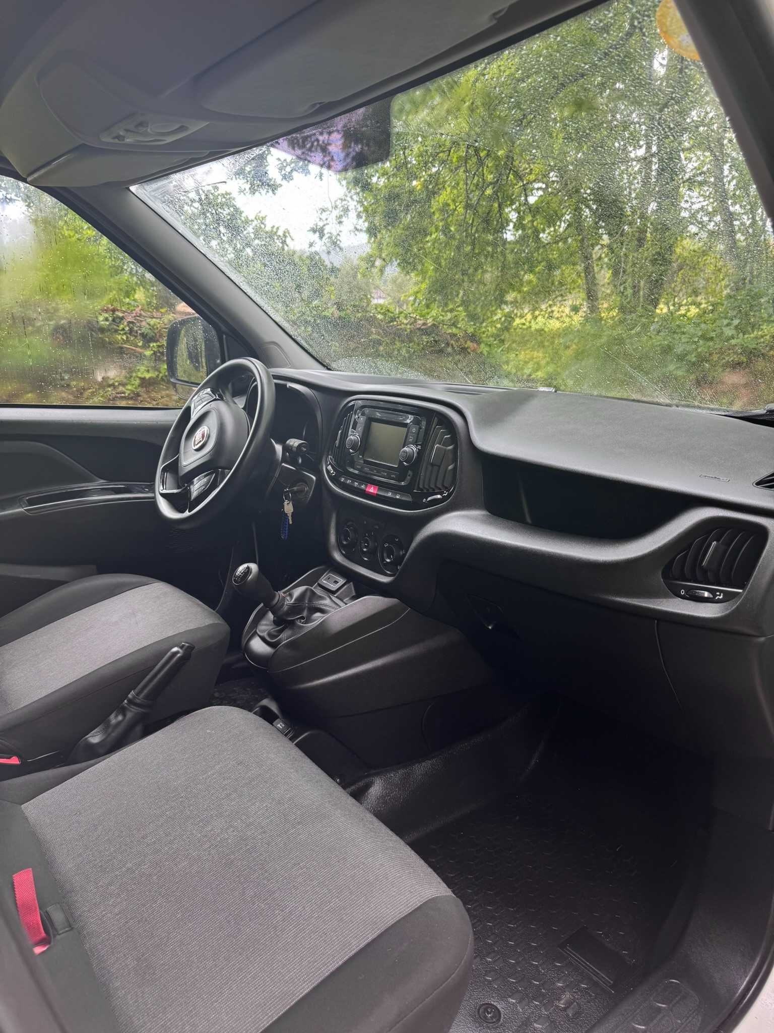 Fiat Doblo 3lugares 2018