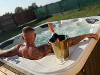 Dom na wynajem, wieczory panieńskie/kawalerskie/urodziny/sauna/jacuzzi