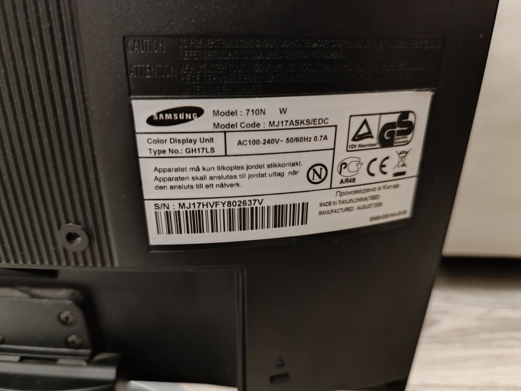 Monitor Samsung SyncMaster 710N 17 cali