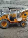 Телескопічний навантажувач JCB