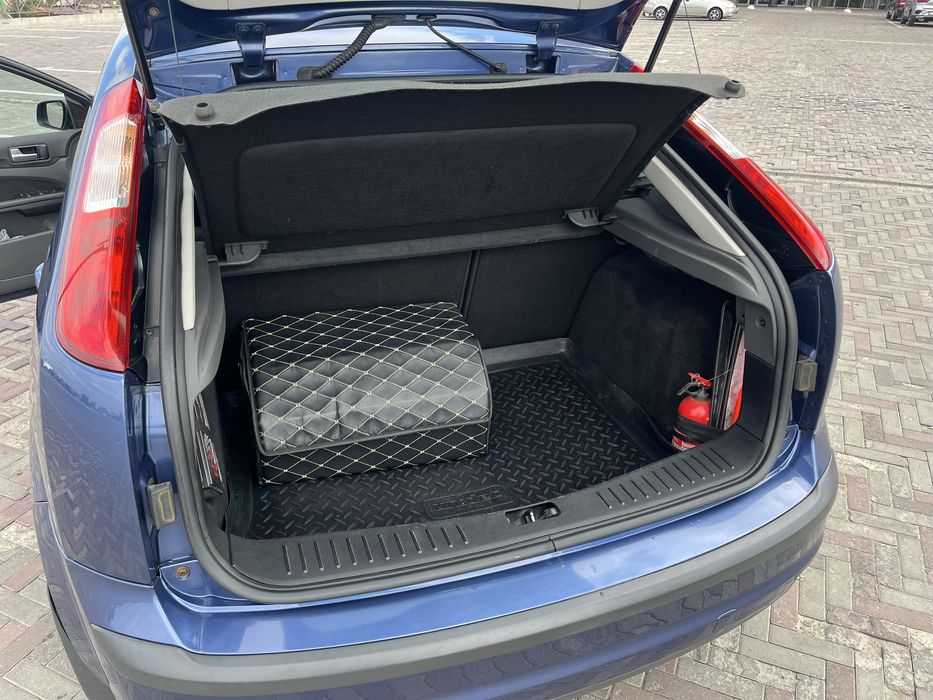 Продам Ford focus 2, 2005г, хетчбек