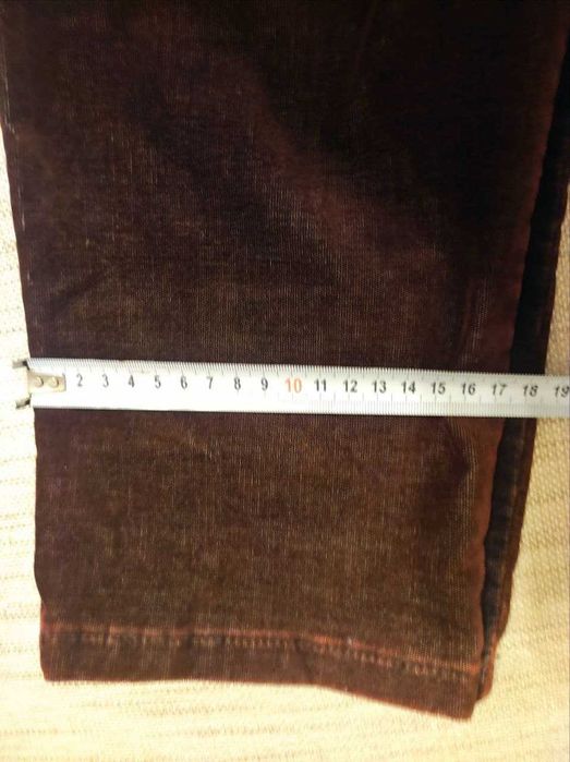 Брюкі жіночі  велюрові нові розмір W36L32  фірми BRAX  нові