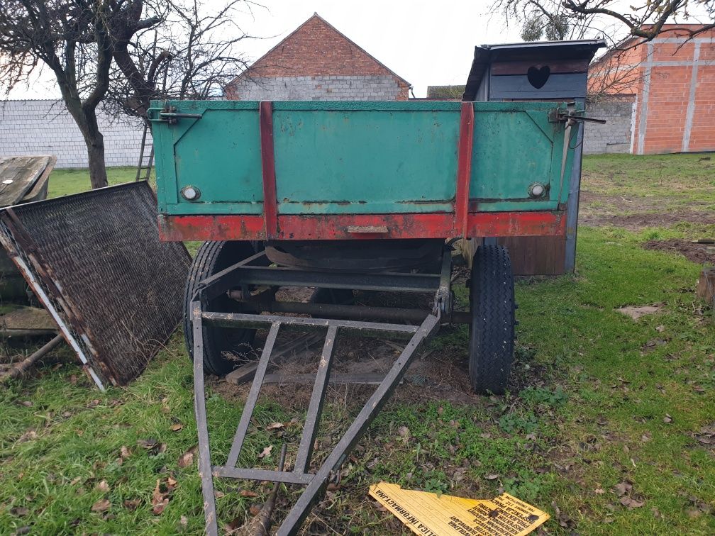 Przyczepa Rolnicza sztywna w bardzo dobrym stanie.