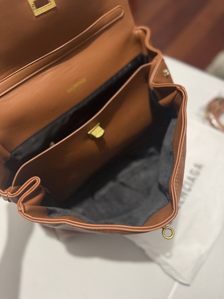 Mala Balenciaga camel