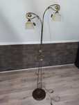 Lampa stojąca listki