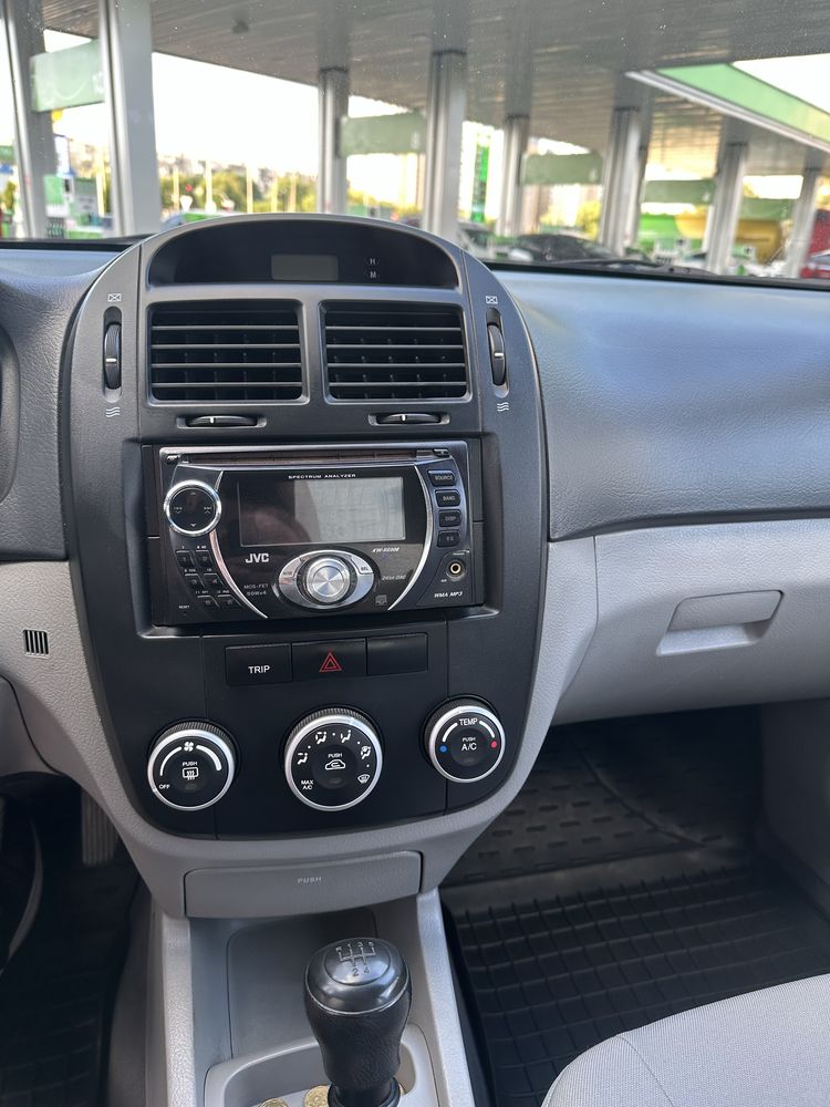 Kia Cerato 1 власник / дизель