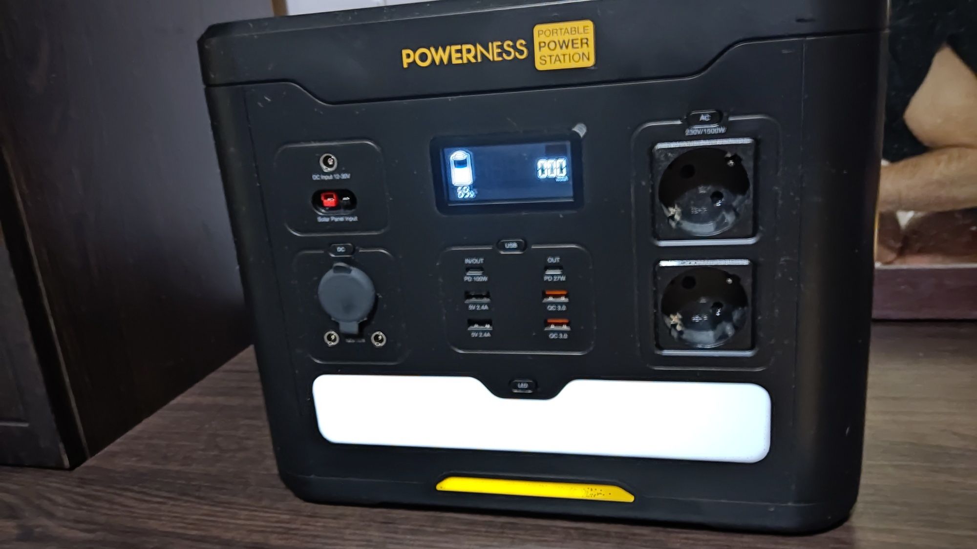 Портативна електростанція Powerness Hiker U1500