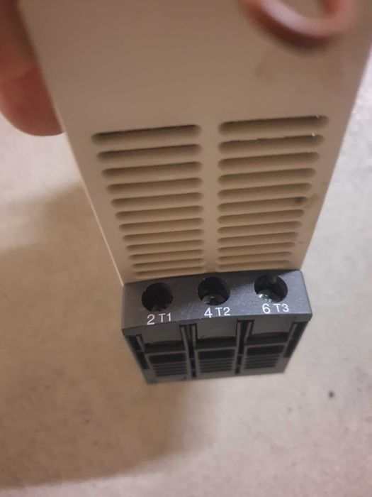 Arrancador suave (soft starter) para motores eletrico.