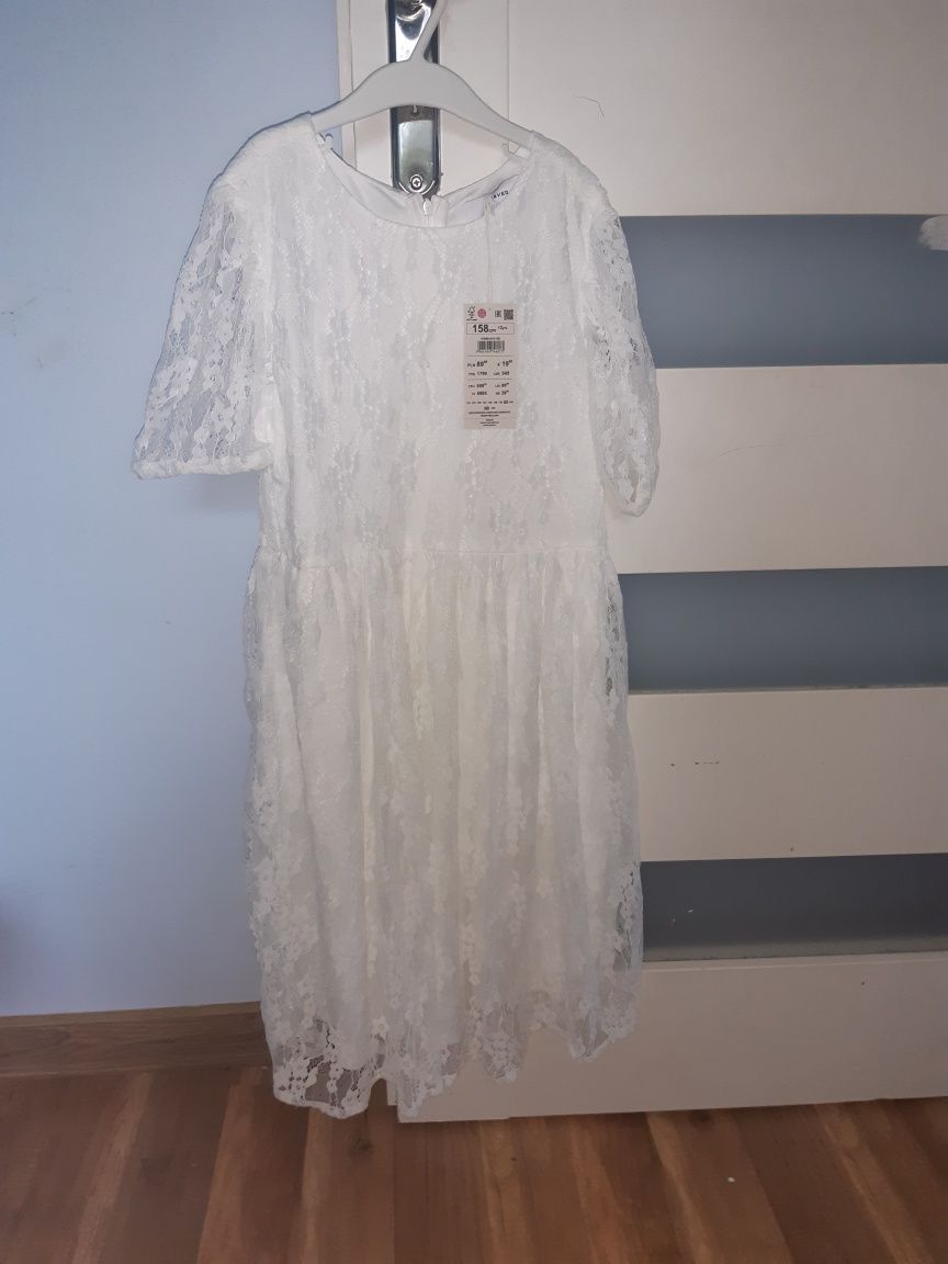 Sukienka koronkowa biała 158 Reserved nowa