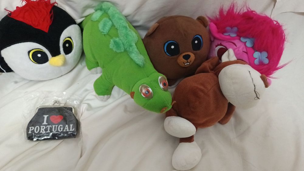 Peluches e carteira