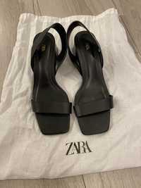 Skórzane sandałki Zara