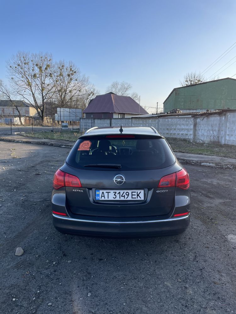 Opel astra j, опель астра