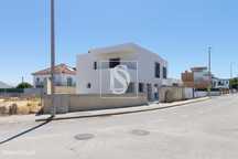 Moradia T4 Nova a Estrear | Barreiro