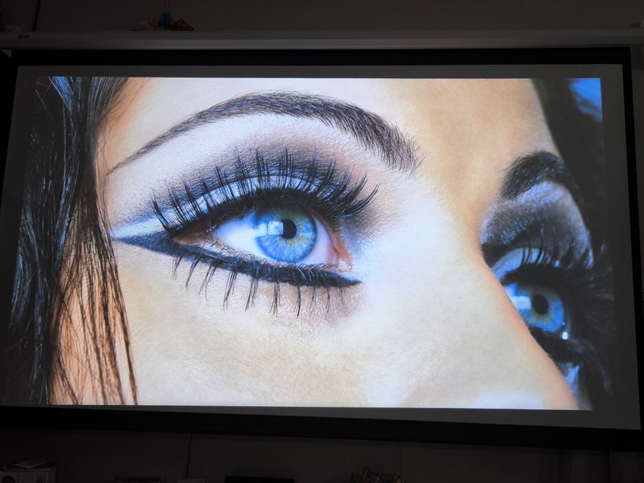 Проектор Touyinger Q11W Ultra Full HD Android 2000Ansi