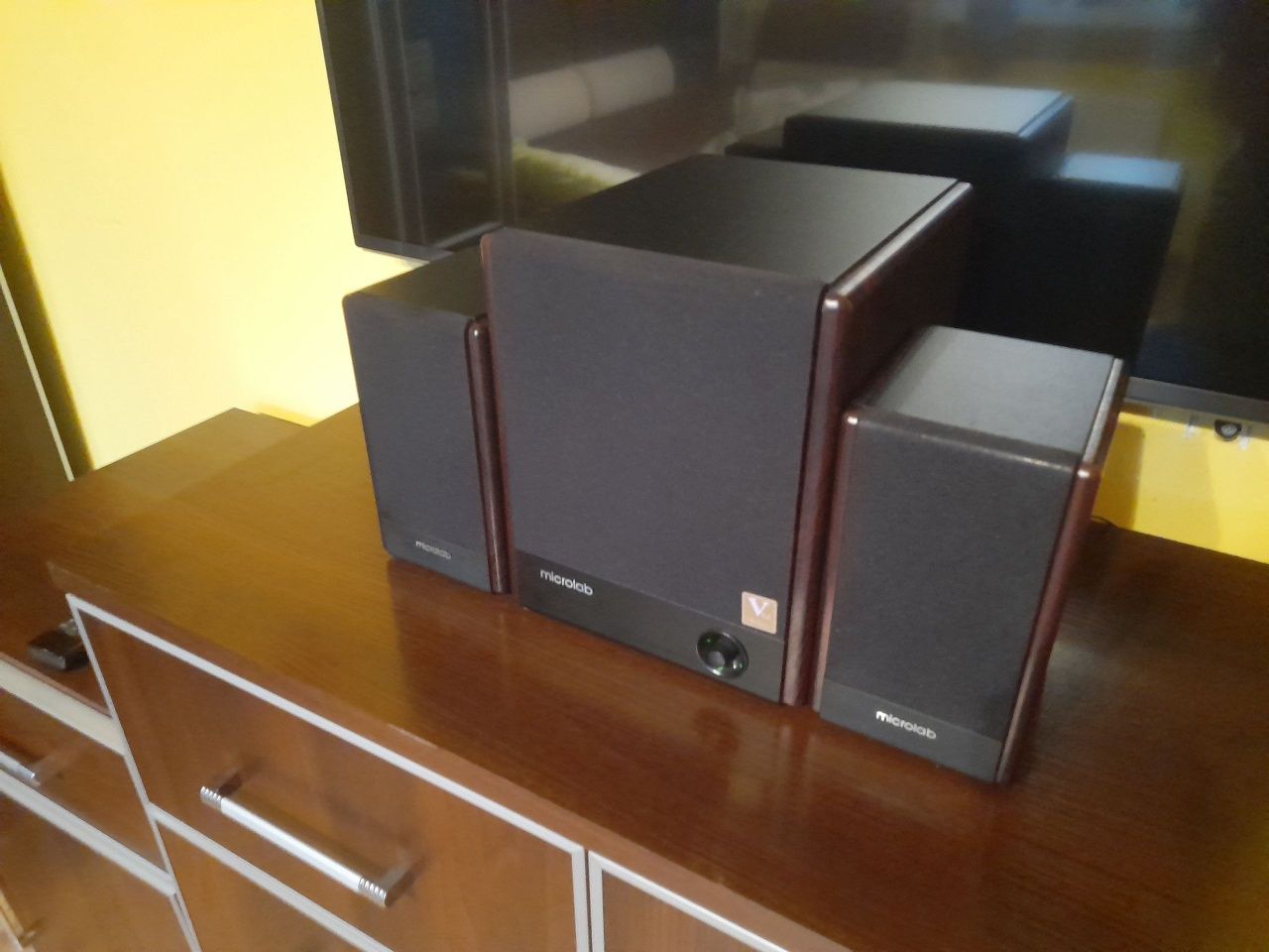 Głośniki 2.1 Microlab FC-330 (możliwa zamiana)