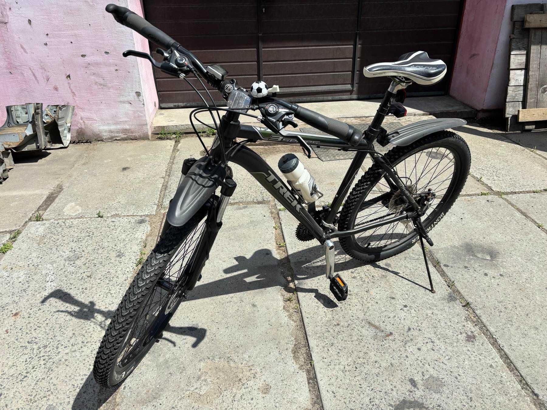 Велосипед TREK 3700 3Series