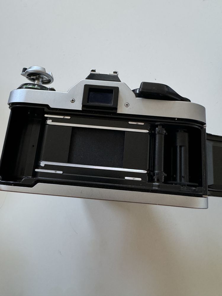 Canon AE-1 Program - aparat analogowy