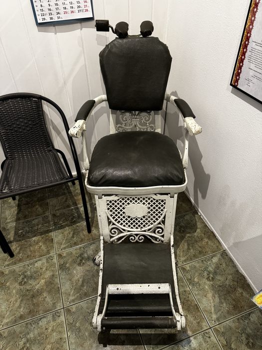 Zabytkowy fotel stomatologiczny – oryginał sprzed I wojny światowej