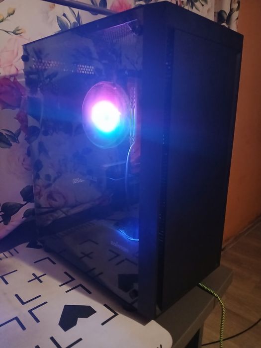 Komputer do pracy i do gry możliwa zamiana za crossa